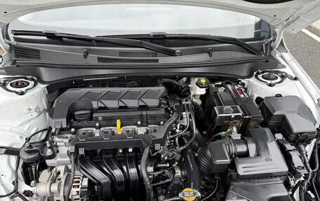 Hyundai Elantra, 2022 год, 1 274 243 рублей, 31 фотография