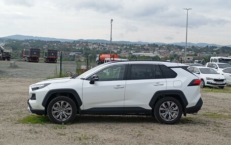 Toyota RAV4, 2023 год, 3 950 000 рублей, 8 фотография