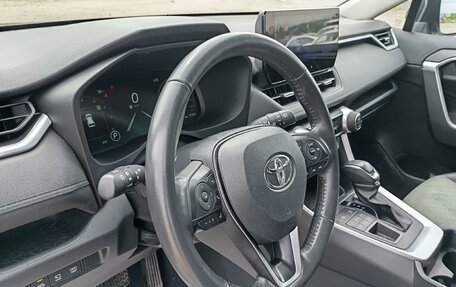 Toyota RAV4, 2023 год, 3 950 000 рублей, 15 фотография