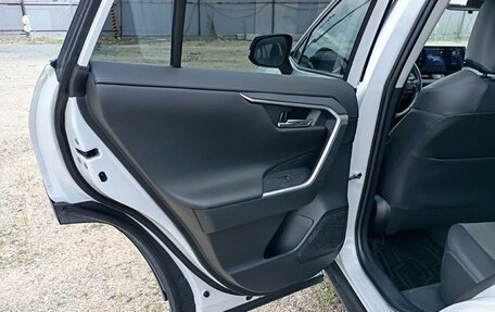 Toyota RAV4, 2023 год, 3 950 000 рублей, 19 фотография