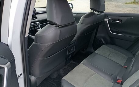 Toyota RAV4, 2023 год, 3 950 000 рублей, 20 фотография
