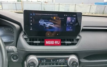 Toyota RAV4, 2023 год, 3 950 000 рублей, 17 фотография