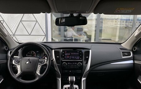 Mitsubishi Pajero Sport III рестайлинг, 2020 год, 3 599 000 рублей, 11 фотография