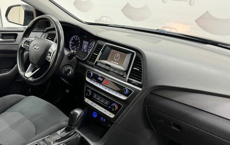 Hyundai Sonata VII, 2019 год, 1 660 000 рублей, 10 фотография