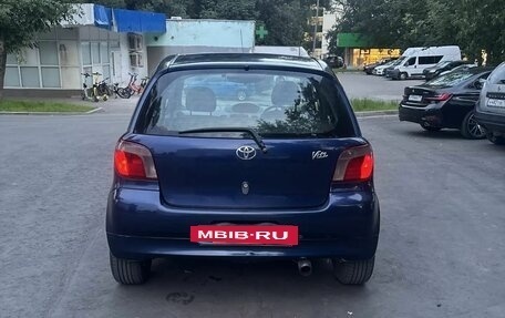 Toyota Vitz, 1999 год, 290 000 рублей, 4 фотография