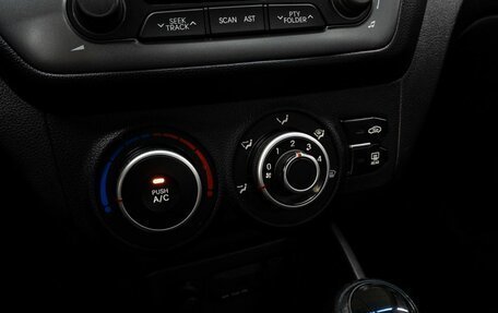 KIA Rio III рестайлинг, 2014 год, 890 000 рублей, 20 фотография