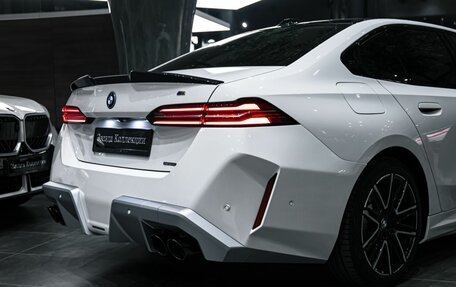 BMW 5 серия, 2025 год, 7 990 000 рублей, 9 фотография