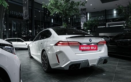 BMW 5 серия, 2025 год, 7 990 000 рублей, 6 фотография