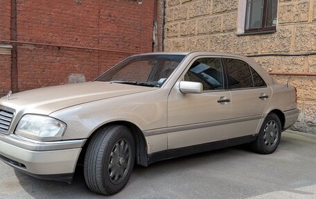 Mercedes-Benz C-Класс, 1994 год, 250 000 рублей, 1 фотография