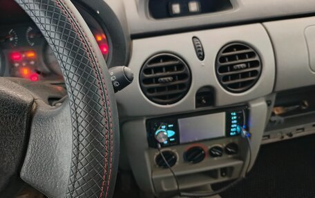 Renault Kangoo II рестайлинг, 2003 год, 280 000 рублей, 21 фотография