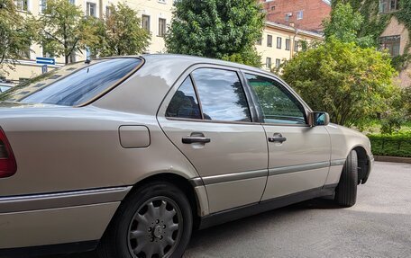 Mercedes-Benz C-Класс, 1994 год, 250 000 рублей, 8 фотография