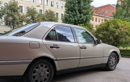 Mercedes-Benz C-Класс, 1994 год, 250 000 рублей, 7 фотография