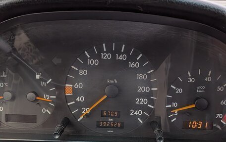 Mercedes-Benz C-Класс, 1994 год, 250 000 рублей, 16 фотография