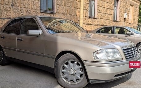 Mercedes-Benz C-Класс, 1994 год, 250 000 рублей, 9 фотография