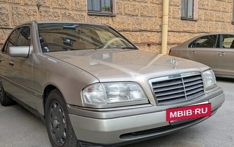 Mercedes-Benz C-Класс, 1994 год, 250 000 рублей, 11 фотография