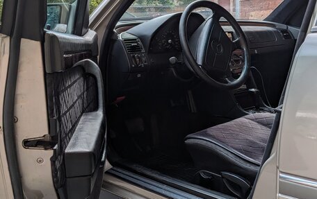 Mercedes-Benz C-Класс, 1994 год, 250 000 рублей, 20 фотография
