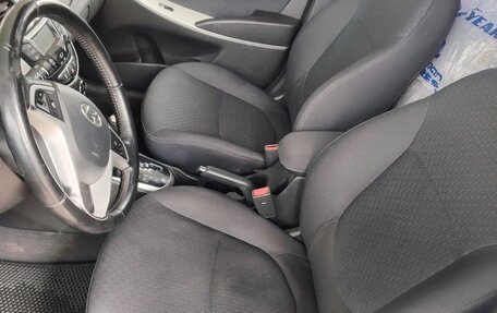 Hyundai Solaris II рестайлинг, 2011 год, 835 000 рублей, 7 фотография