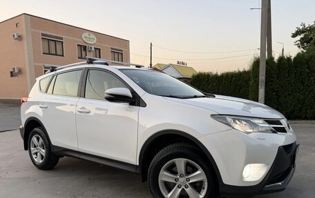 Toyota RAV4, 2014 год, 2 170 000 рублей, 6 фотография