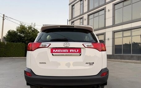 Toyota RAV4, 2014 год, 2 170 000 рублей, 10 фотография