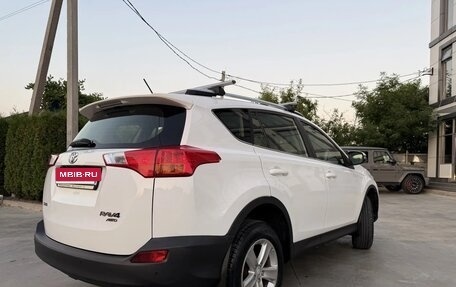 Toyota RAV4, 2014 год, 2 170 000 рублей, 9 фотография
