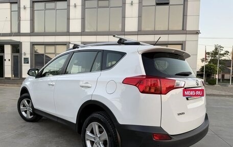 Toyota RAV4, 2014 год, 2 170 000 рублей, 13 фотография