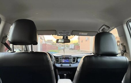 Toyota RAV4, 2014 год, 2 170 000 рублей, 22 фотография