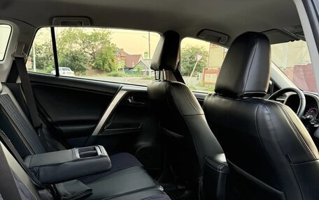 Toyota RAV4, 2014 год, 2 170 000 рублей, 21 фотография