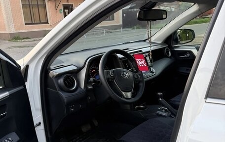 Toyota RAV4, 2014 год, 2 170 000 рублей, 15 фотография