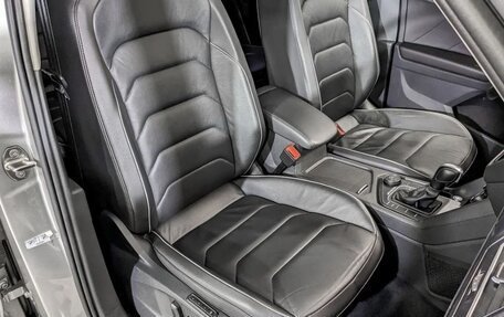 Volkswagen Tiguan II, 2019 год, 3 500 000 рублей, 9 фотография