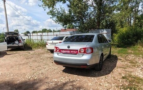 Volkswagen Jetta VI, 2010 год, 530 000 рублей, 2 фотография