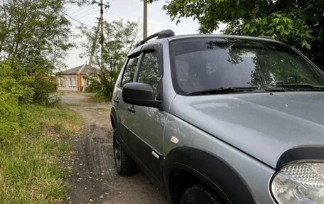Chevrolet Niva I рестайлинг, 2014 год, 380 000 рублей, 4 фотография