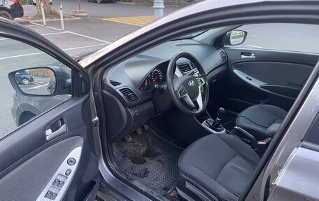 Hyundai Solaris II рестайлинг, 2011 год, 480 000 рублей, 6 фотография