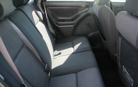 Pontiac Vibe II, 2002 год, 229 000 рублей, 13 фотография
