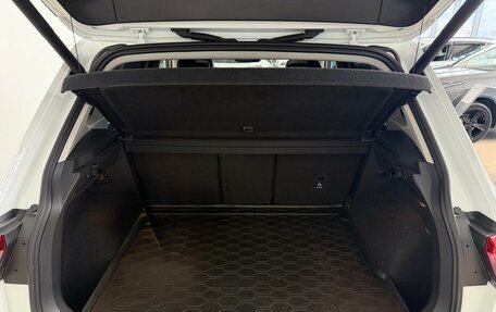 Volkswagen Tiguan II, 2020 год, 3 500 000 рублей, 24 фотография