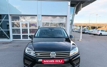 Volkswagen Touareg III, 2016 год, 1 794 000 рублей, 2 фотография