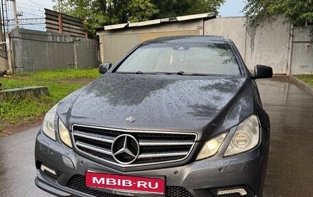 Mercedes-Benz E-Класс, 2010 год, 1 100 000 рублей, 1 фотография