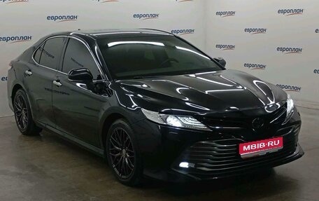 Toyota Camry, 2019 год, 2 479 000 рублей, 1 фотография