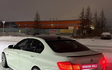 BMW 5 серия, 2011 год, 1 810 000 рублей, 2 фотография