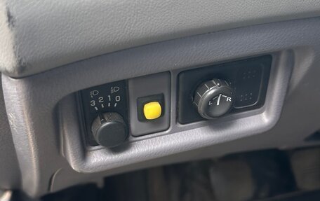 Nissan Primera III, 2002 год, 150 000 рублей, 11 фотография