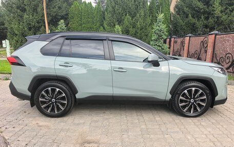 Toyota RAV4, 2020 год, 3 350 000 рублей, 13 фотография