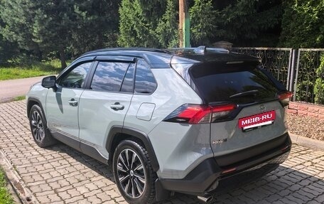 Toyota RAV4, 2020 год, 3 350 000 рублей, 8 фотография