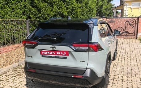 Toyota RAV4, 2020 год, 3 350 000 рублей, 16 фотография