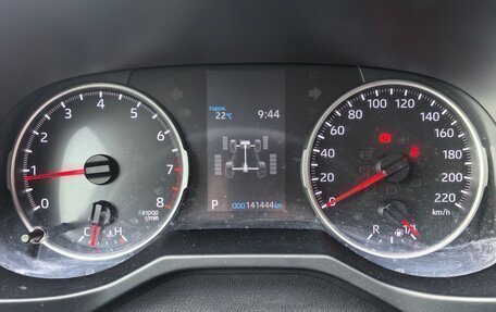 Toyota RAV4, 2020 год, 3 350 000 рублей, 23 фотография