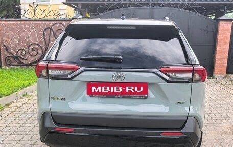Toyota RAV4, 2020 год, 3 350 000 рублей, 17 фотография