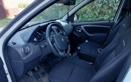 Renault Duster I рестайлинг, 2017 год, 1 300 000 рублей, 7 фотография