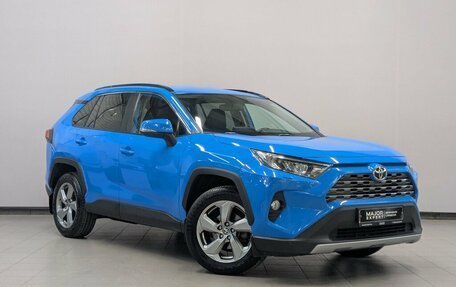 Toyota RAV4, 2019 год, 2 525 000 рублей, 11 фотография