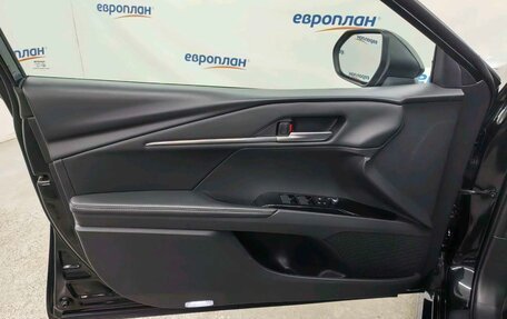 Toyota Camry, 2024 год, 3 750 000 рублей, 9 фотография
