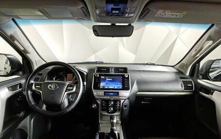 Toyota Land Cruiser Prado 150 рестайлинг 2, 2019 год, 5 299 000 рублей, 13 фотография