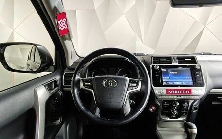 Toyota Land Cruiser Prado 150 рестайлинг 2, 2019 год, 5 299 000 рублей, 19 фотография
