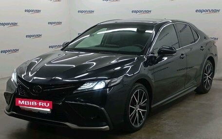 Toyota Camry, 2023 год, 3 320 000 рублей, 2 фотография